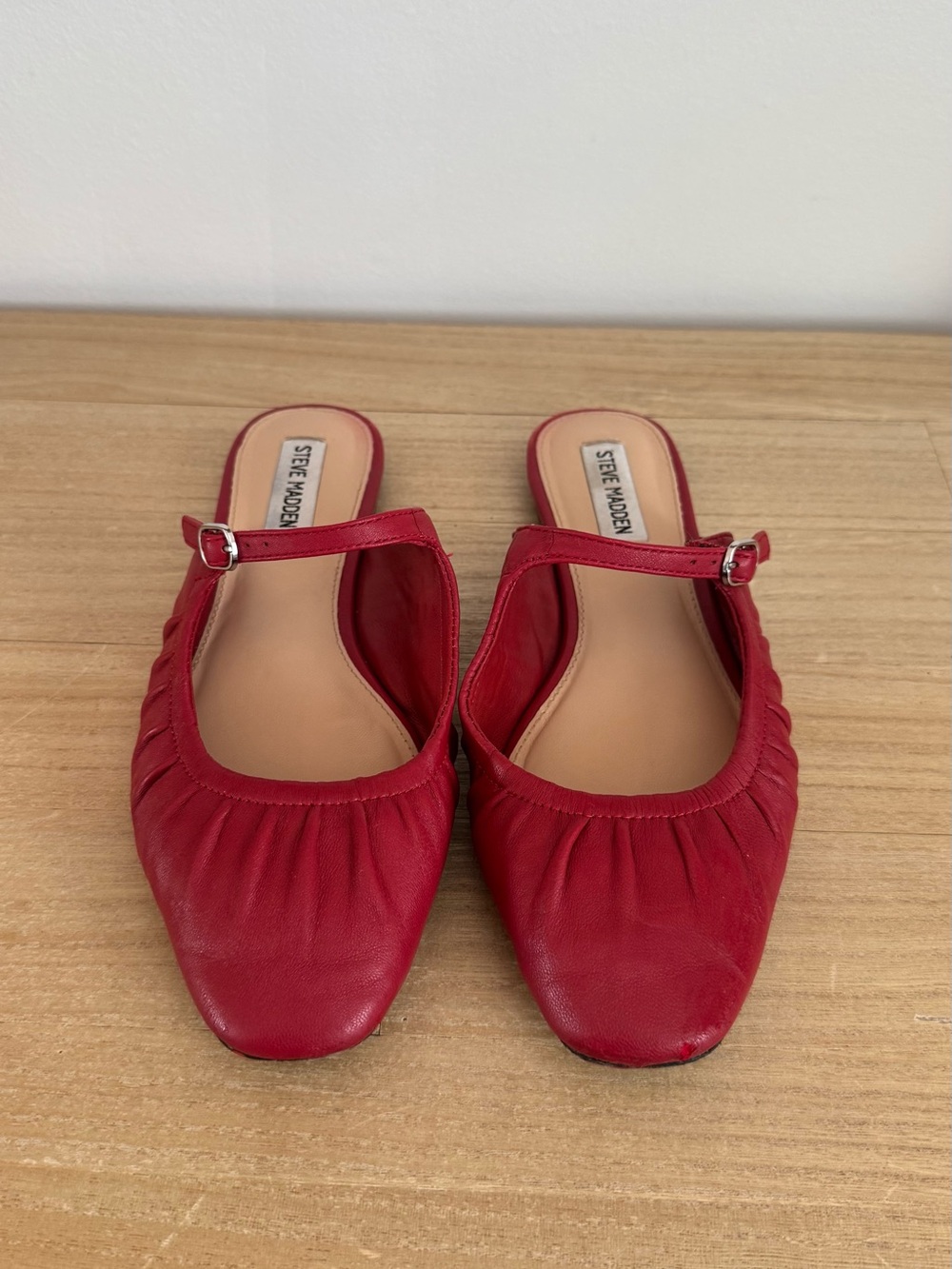 Steve Madden Red Gisele